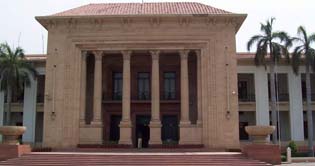 Ch Ghafoor wouldnt be living if he had hit me: Bushra Gardezi